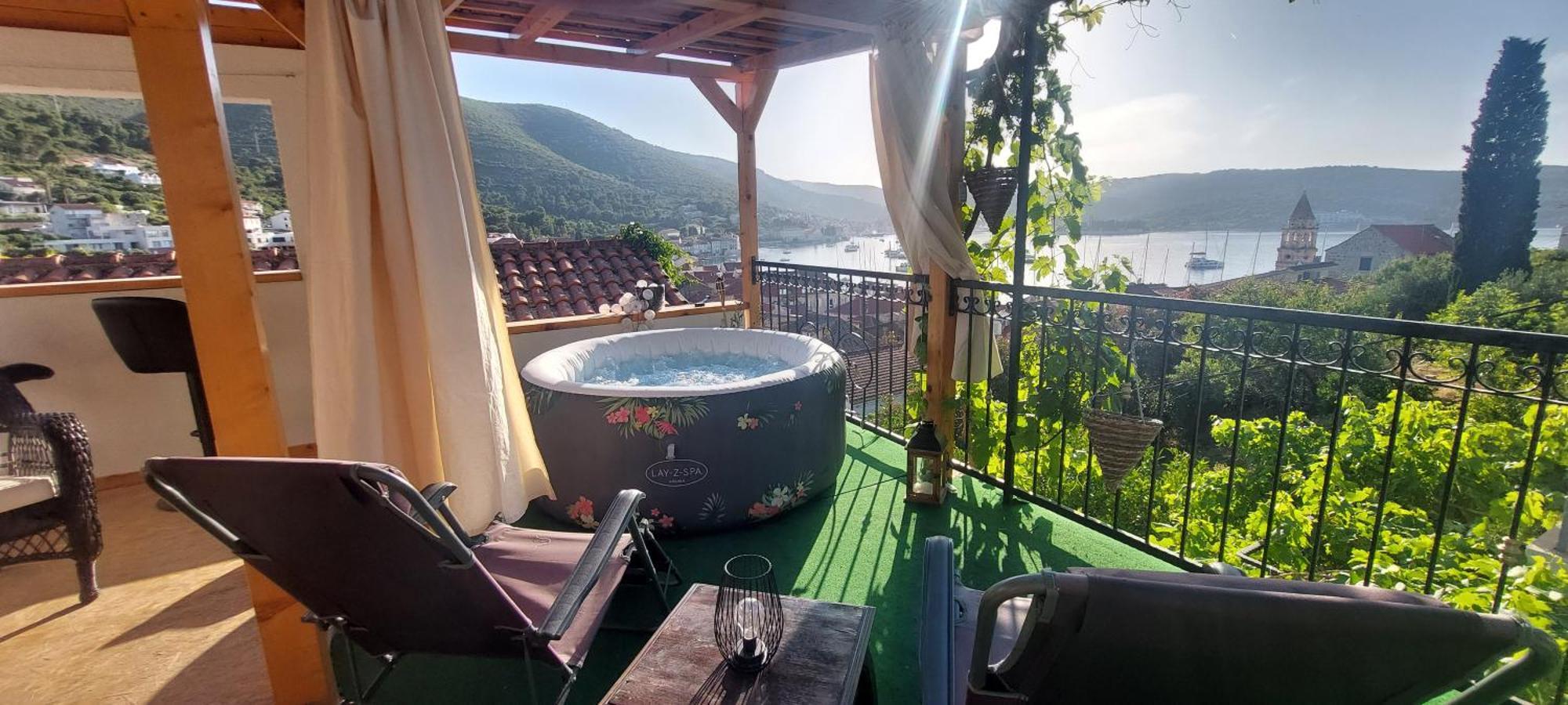 Apartmán Panoramic View With Jacuzzi Vis Exteriér fotografie